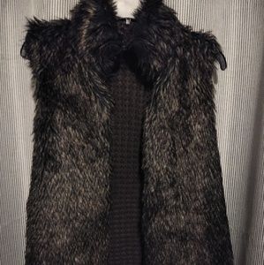 Faux fur and knitted vest